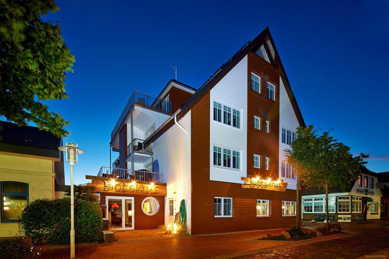 Bernstein-Hotel Bootshaus Бюзум Экстерьер фото
